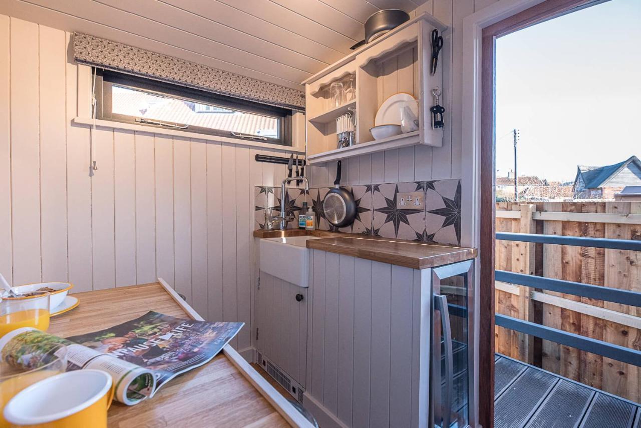 Bo Peep Shepherds Hut, Thorpeness Лейстон Екстер'єр фото